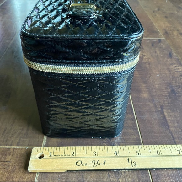 Elizabeth Ardem Makeup Training Case - Picture 3 of 8